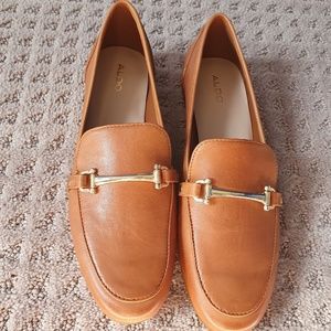 NWT Brown Flats with Gold Detailing by Aldo